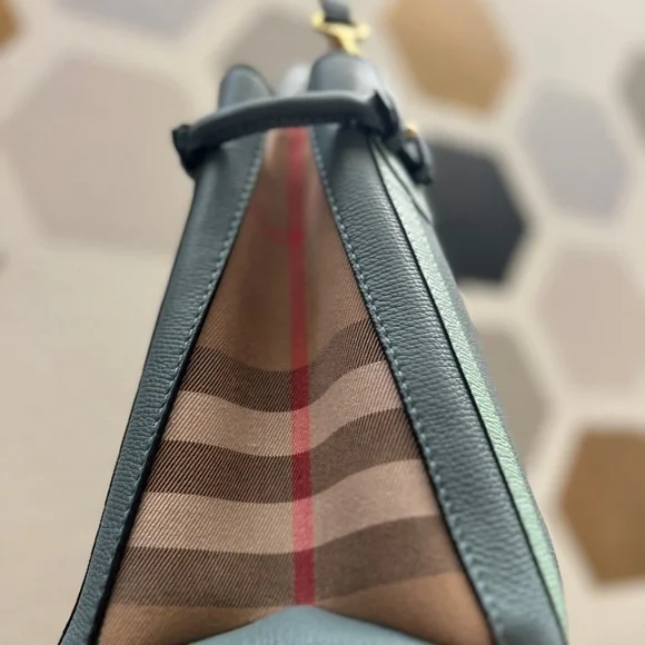 The Banner Burberry Handbags- Detachable crossbody - Picture 11 of 12